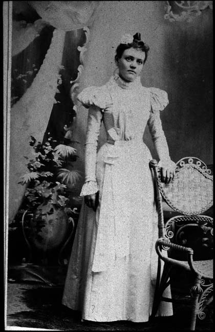 Lady s36.jpg